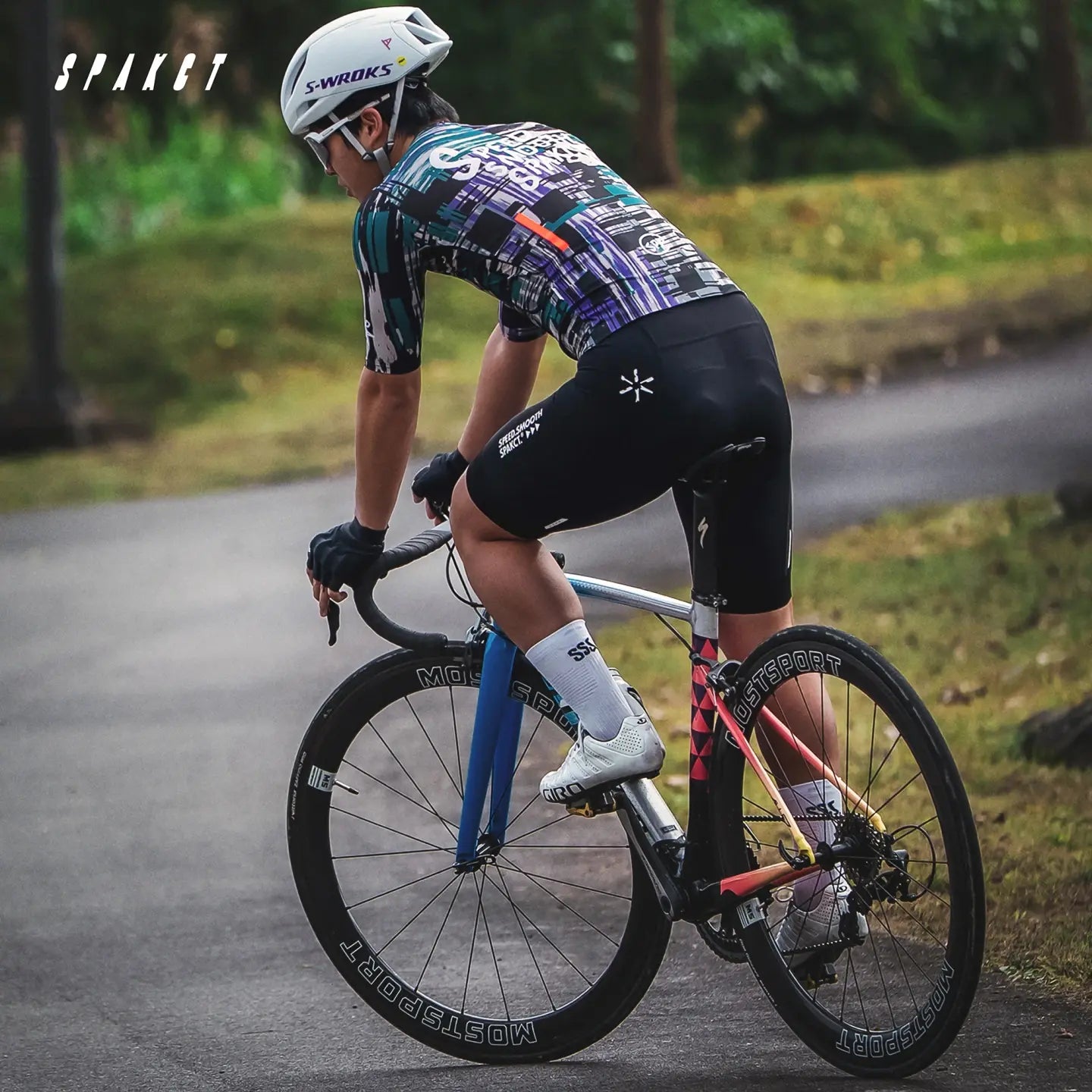 Breeze Lycra® Mid-Crew Socks | Unisex